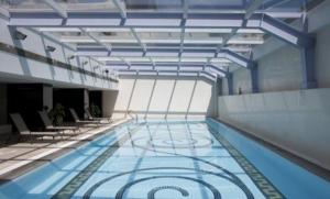 Holiday Inn Central Plaza